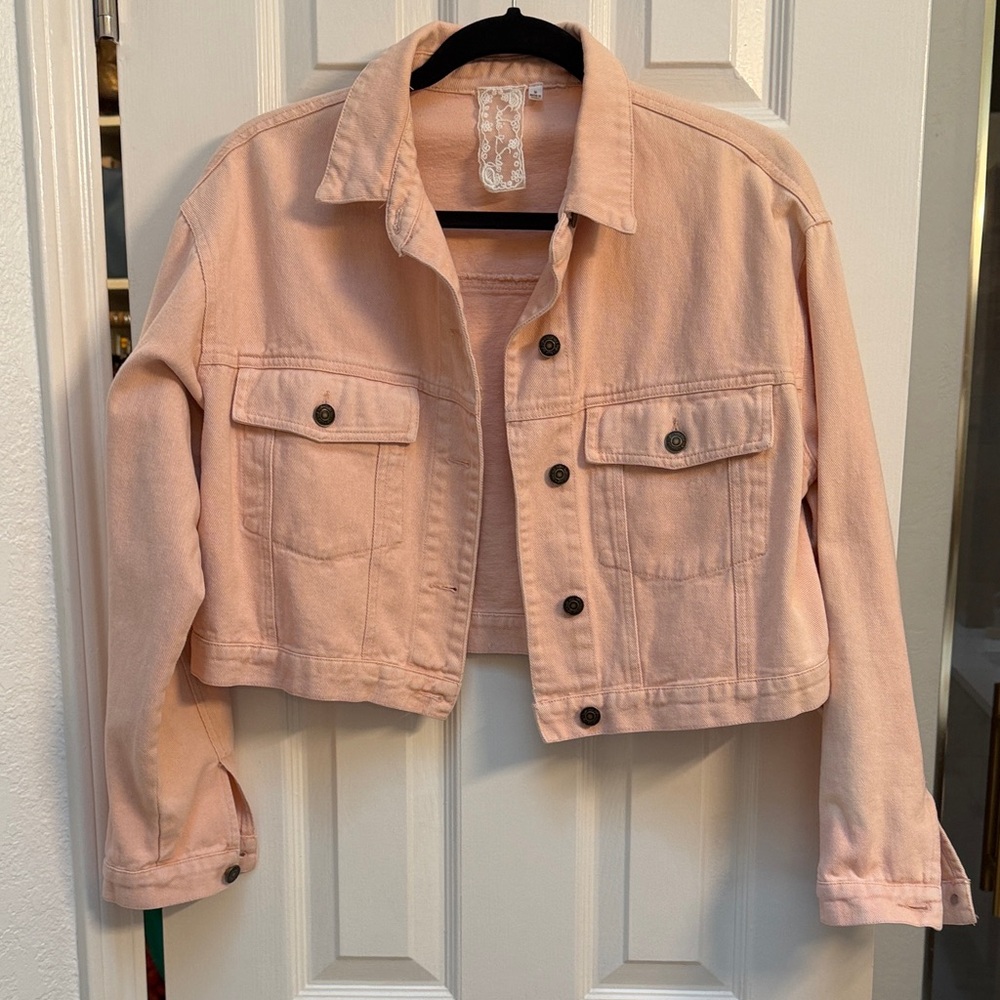Cropped soft Pink cotton Denim Jacket (M)